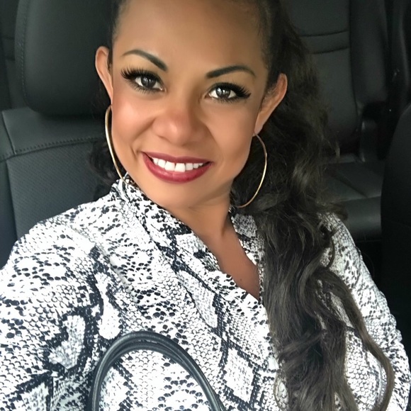 Meet your Posher, Miroslava - Picture 2 of 2
